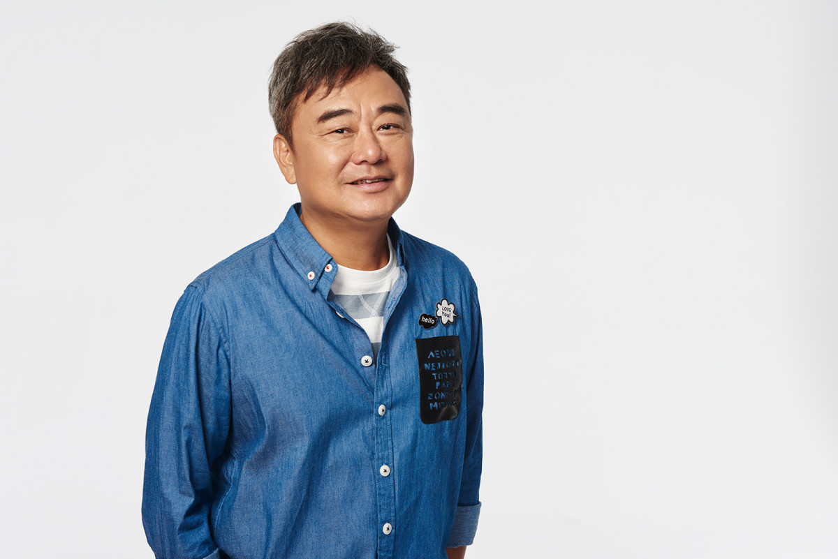 陳昇10月29日「他鄉夢河墾丁 Yellow House 演唱會」門票熱賣中 加碼販售10月28日彩排場 移地錄製專輯新歌搶先聽 墾丁別墅熱情開唱 連兩天與歌迷同樂慶生