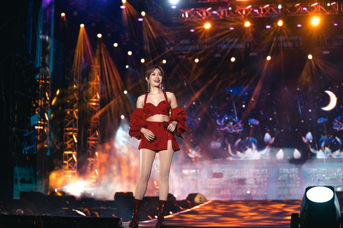 「平民天后」徐懷鈺回娘家！「Y2K潮流始祖」掀回憶殺 重新出發拼金曲獎｜傾聽內心相信直覺「是最好的安排」 徐懷鈺重回滾石 透露新年驚喜新計畫