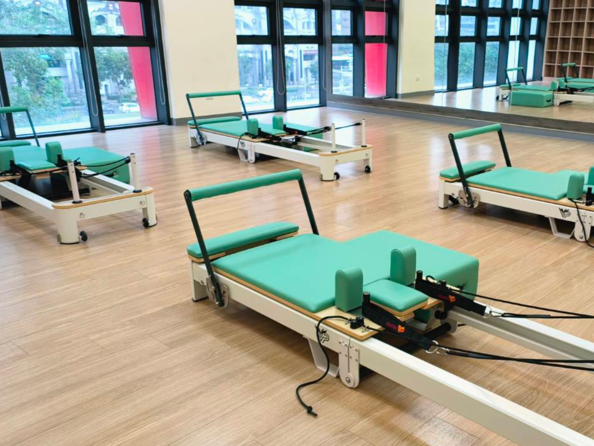 救國團-新北市林口國民運動中心 採用 帷娜鍶器械皮拉提斯 鋁摺疊核心床